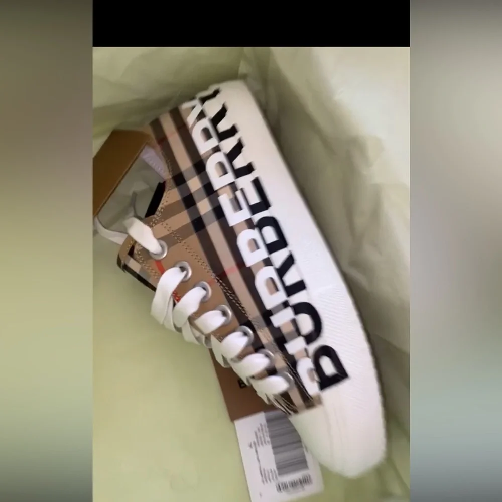 Burberry Checkered Logo Sneakers - Picture 2 of 2